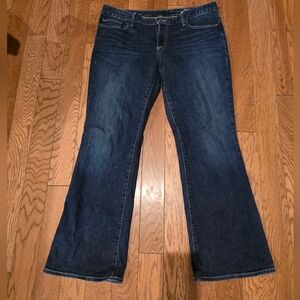 EUC Eddie Bauer Curvy Bootcut Jeans 12S